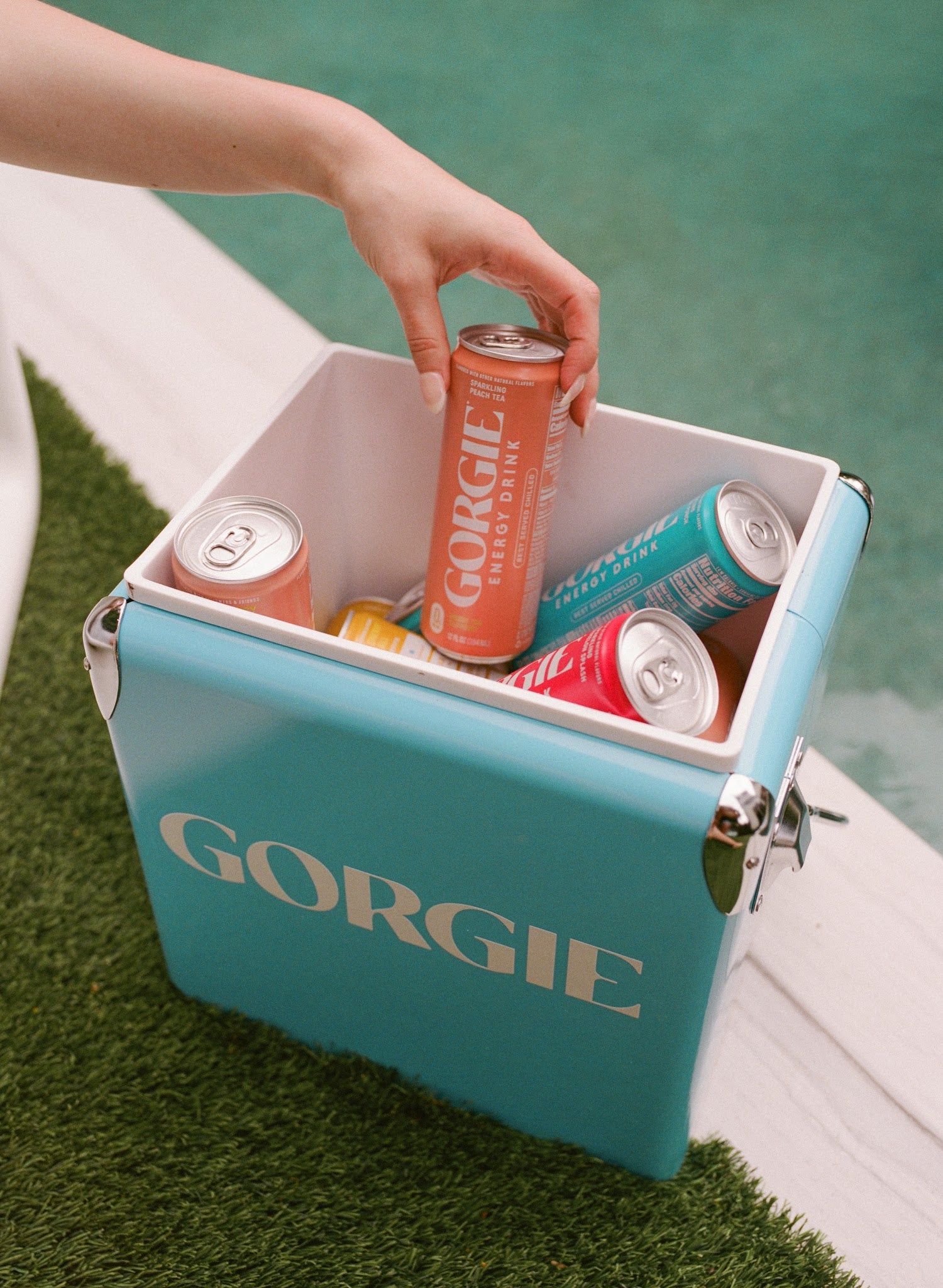 GORGIE Rocket Pop - Coleman cooler full of cans
